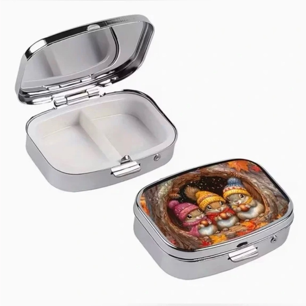 Squirrel Nature Inspired Pill Organizer 2-Compartment Compact Pill Case New - Picture 4 of 8